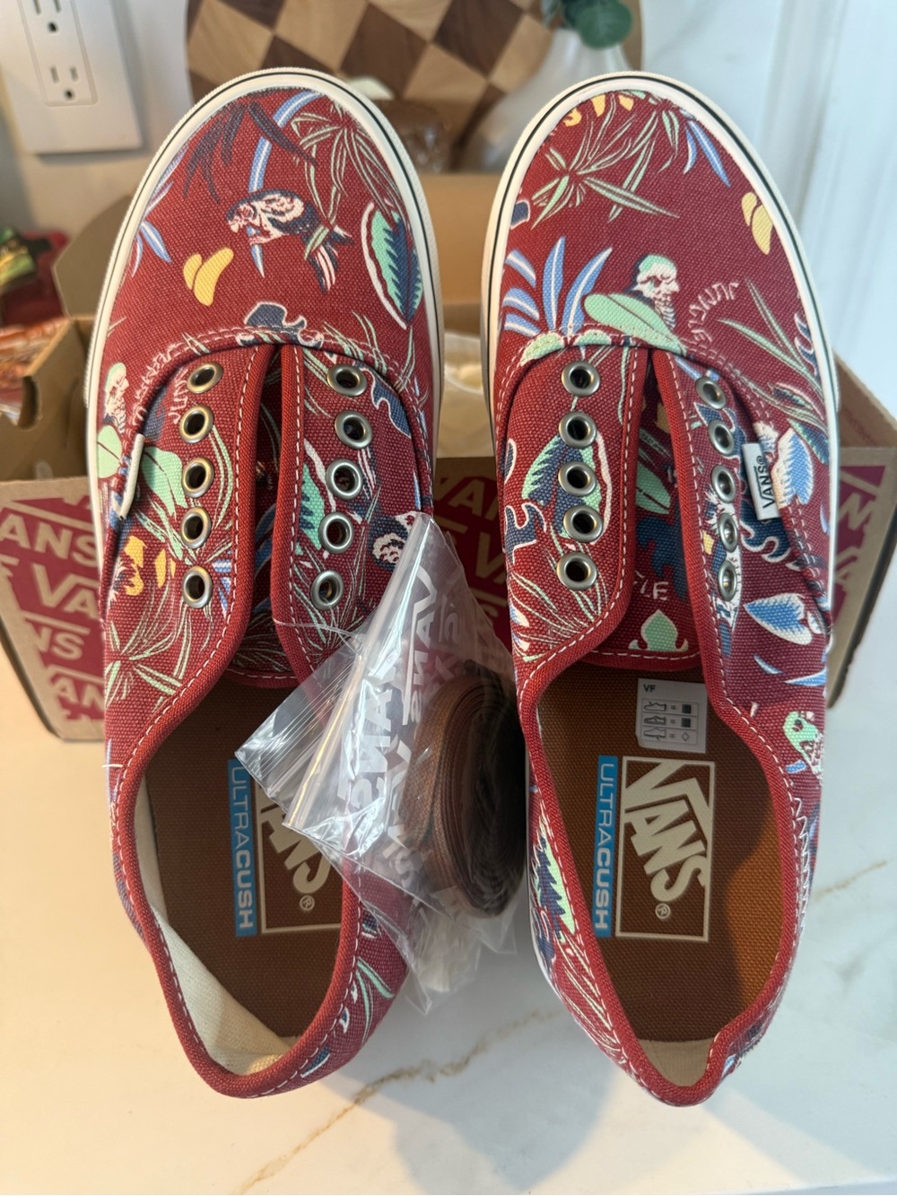 NWT Vans Authentic SF Hawaiian Jungle Chili Red Tropical Print Sneakers
